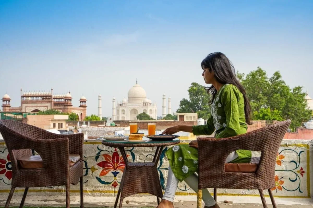 Joey's Hostel Agra.