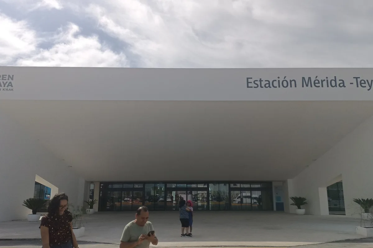 The entrance of a Tren Maya station in Yucatán — Bacalar's own station sits just west of town