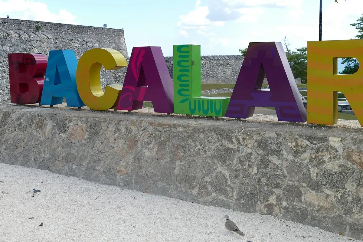 The colourful BACALAR letters beside the San Felipe fort