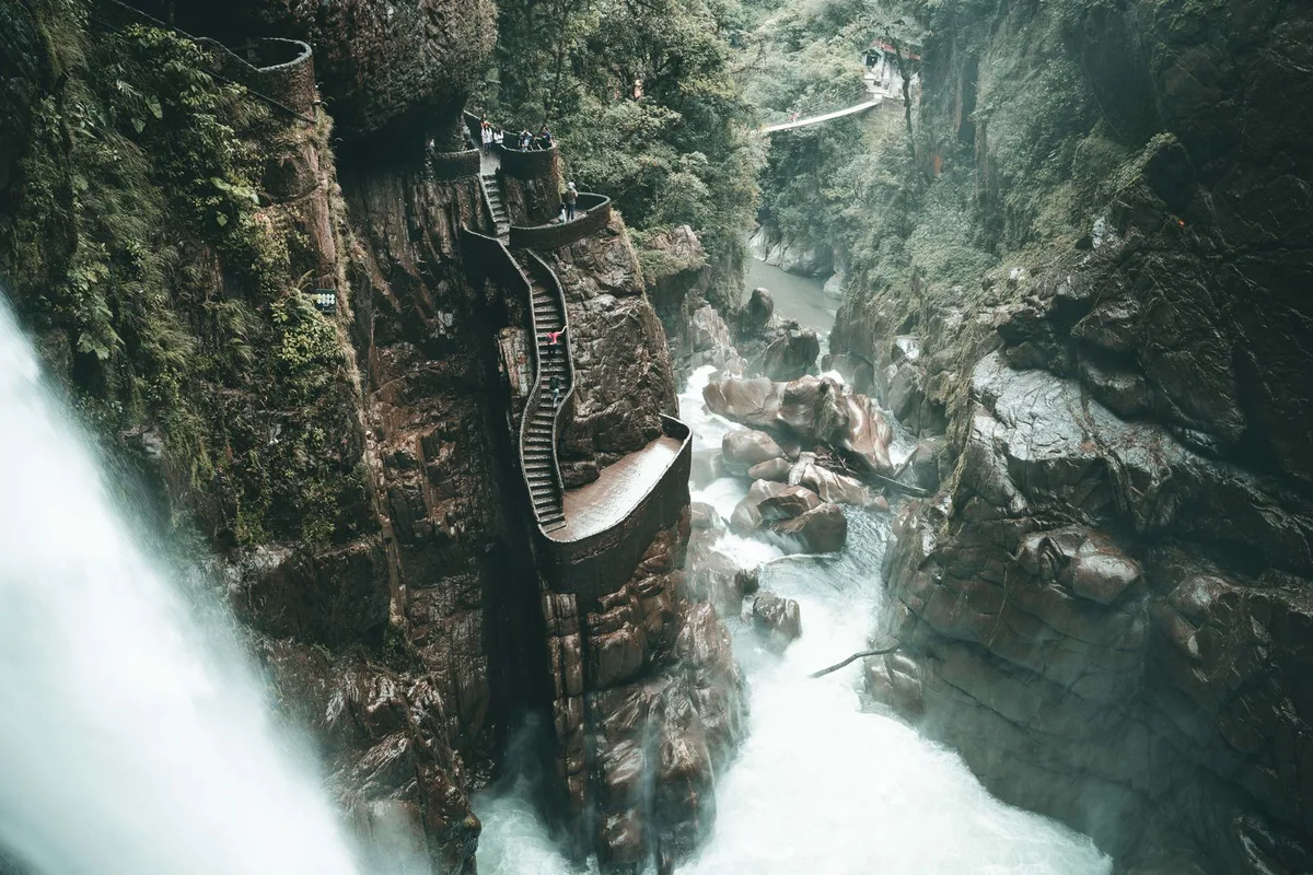 The staircase and balconies cut into the gorge at Pailón del Diablo waterfall