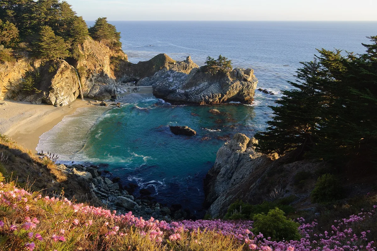 McWay Falls dropping to its cove at Julia Pfeiffer Burns State Park