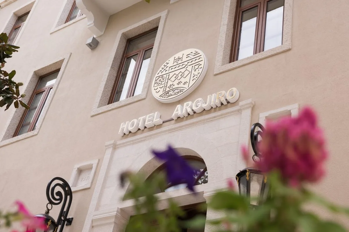 Hotel Argjiro.