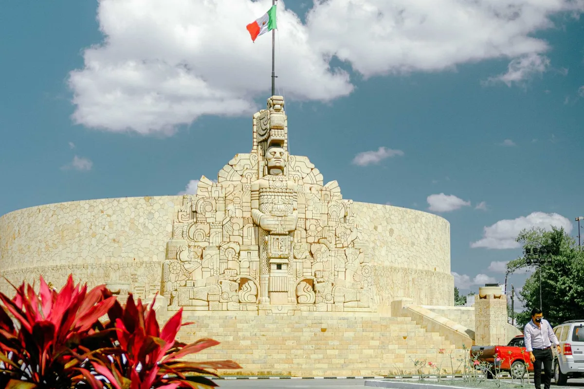 The Monumento a la Patria carved in stone at the top of Paseo de Montejo