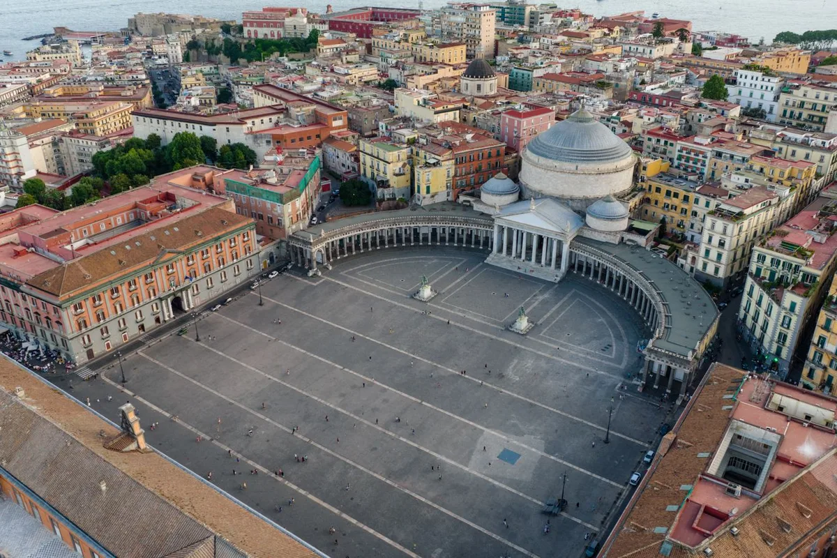 Piazza del Plebiscito from above, the royal square at the old town's edge