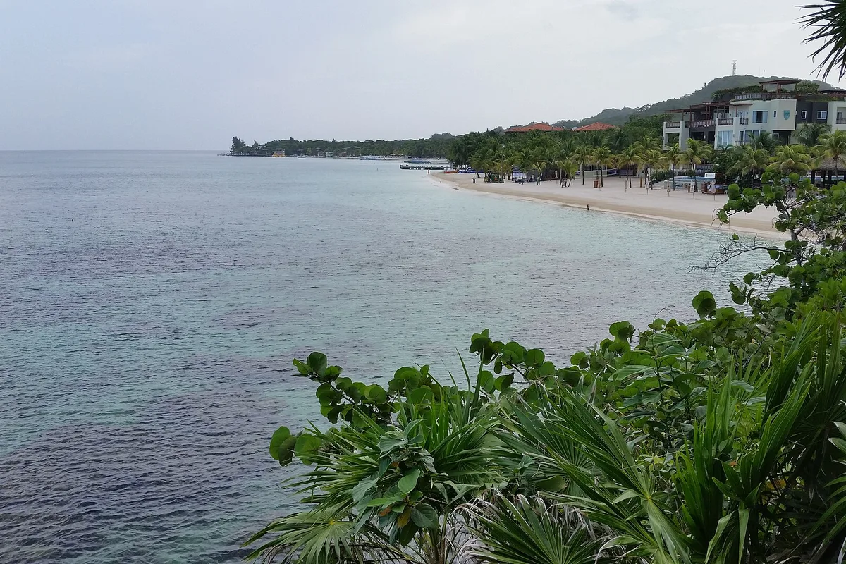 West Bay Beach looking north along the bay, Roatan