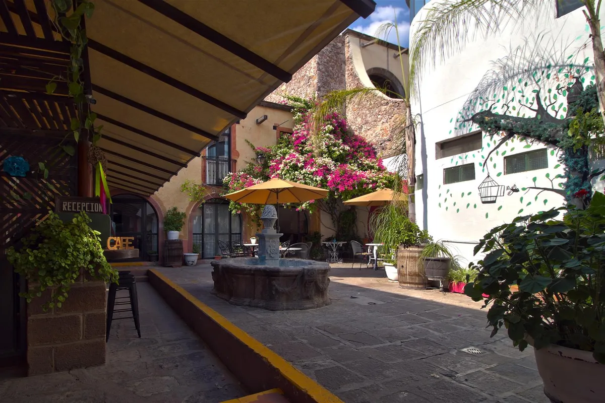 Hostal Punto 79.