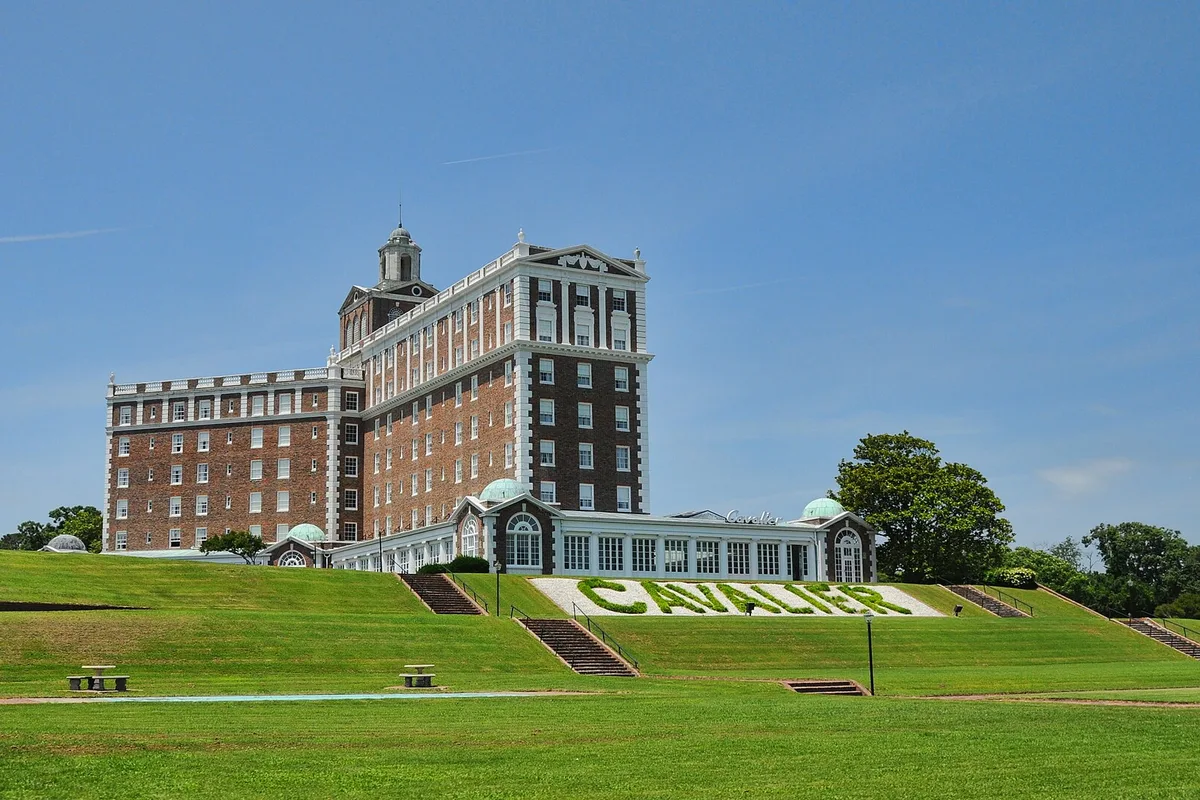 The Historic Cavalier Hotel and Beach Club, Autograph Collection.
